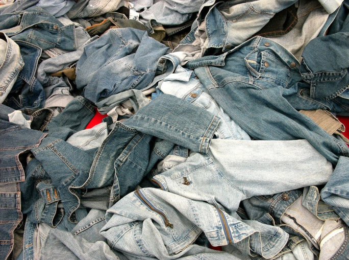 Haiki+ investe nel riciclo tessile: nuovo impianto industriale da 19.200 tonnellate