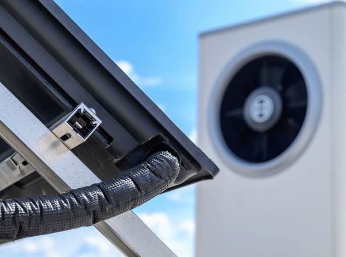 Le pompe di calore convengono, ma l’Italia continua a dare sussidi alle caldaie