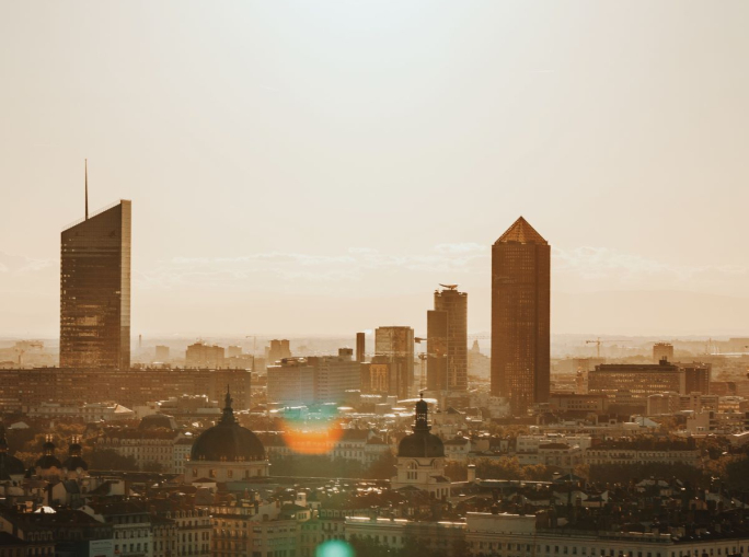 Il caldo estremo dell’estate 2025 costerà all’Europa 126 miliardi