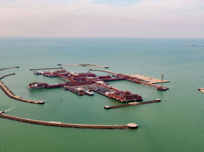 Cosa sappiamo della disputa miliardaria tra Kazakistan e big del petrolio (tra cui ENI)