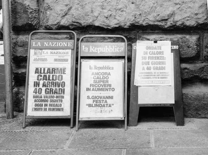 La crisi climatica scompare dai media italiani: copertura dimezzata nel 2024