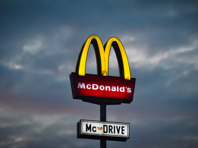 McDonald’s: facile-veloce-economico. Ma quanto sostenibile?