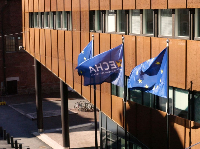 PFAS, l’ECHA aggiorna la sua proposta per la restrizione totale