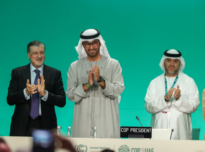 COP28, approvato il nuovo Global Stocktake: è l'inizio della fine delle fonti fossili