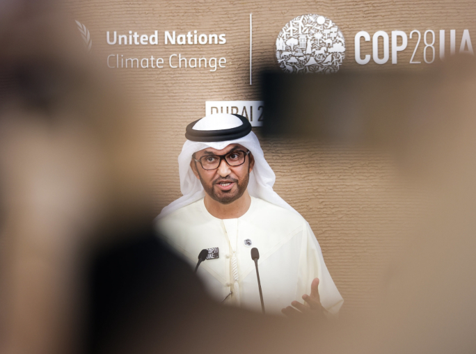 Da COP28 il nuovo testo che scontenta tutti, eccetto il mondo delle fossili