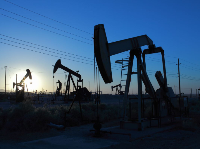 Le istituzioni finanziarie continuano a investire nei combustibili fossili