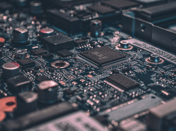 Recuperare metalli rari dalle ceneri dei rifiuti elettronici