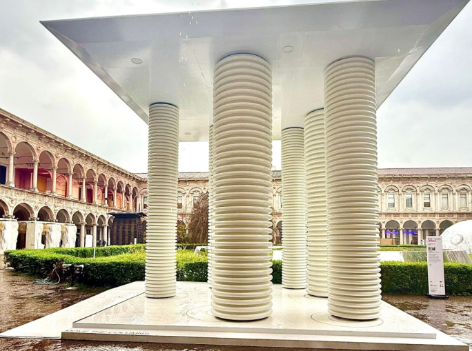 Con Corepla la plastica riciclata diventa un tempio dedicato alla comunità