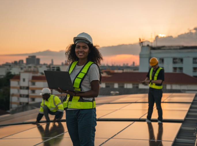 Transizione energetica e lavoro: senza competenze il futuro green rischia di rallentare