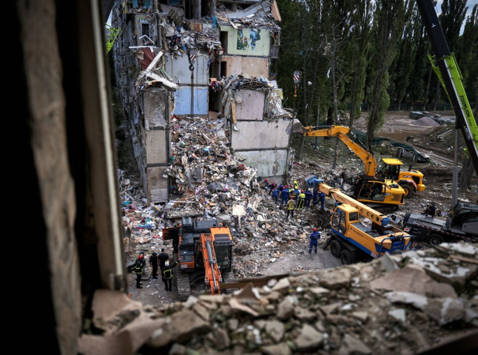 Ukraine, a Top-Secret Reconstruction