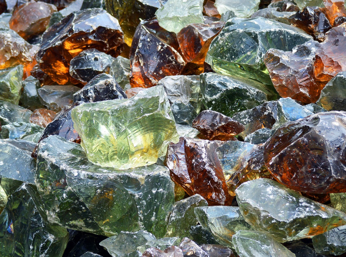 Close the Glass Loop: an action plan to boost recycling in Europe