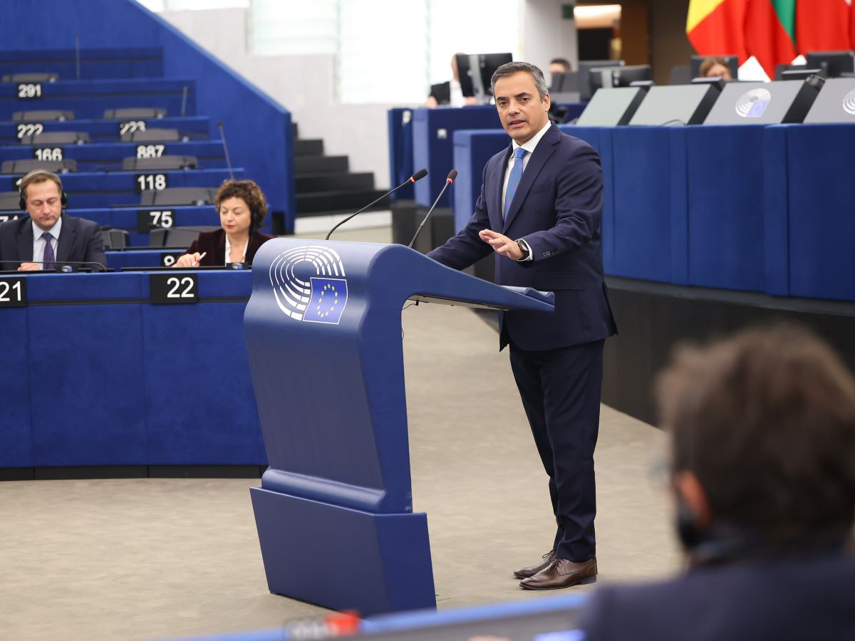 PAC tra semplificazione e deregolamentazione: UE divisa sul futuro dell’agricoltura