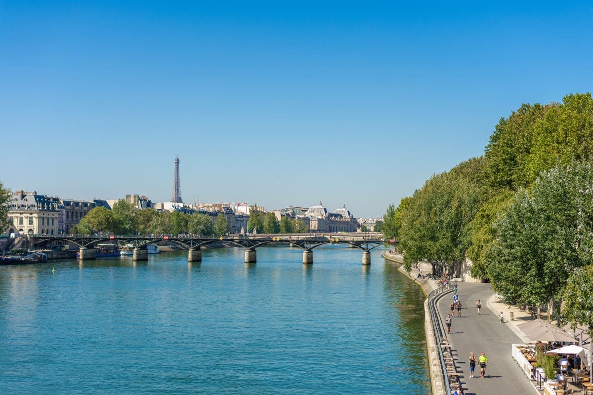 Parigi rallenta ed è un bene per tutti: 5 anni di politiche ambientali di Anne Hidalgo