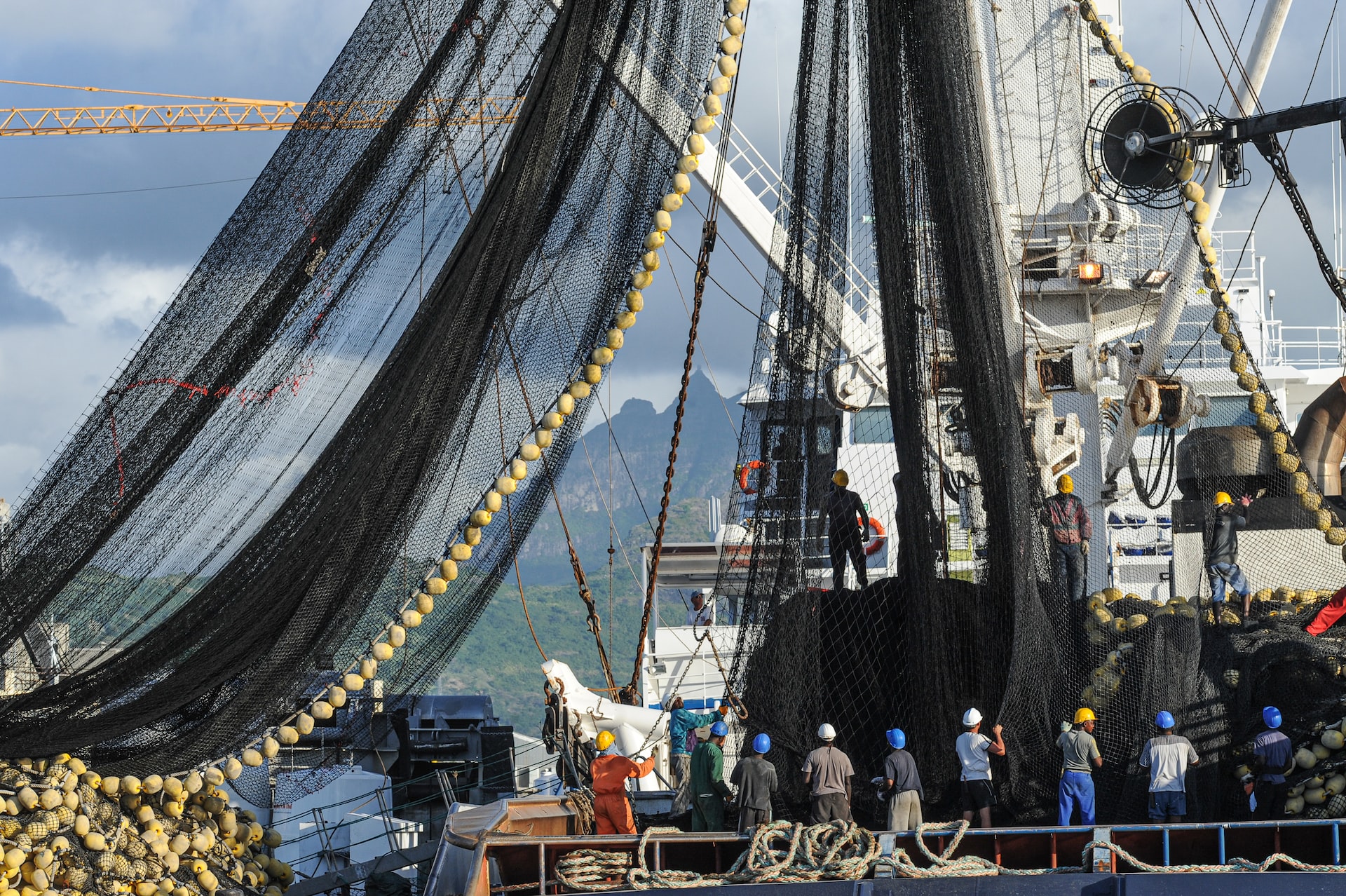 Mare: la Commissione UE presenta il pacchetto per la pesca sostenibile