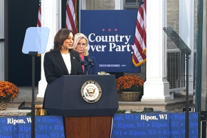 Kamala Harris seeking the Republican vote