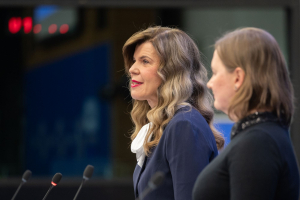 Il Parlamento UE contro greenwashing e informazioni ingannevoli