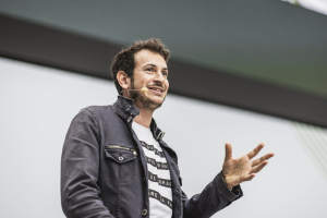 Elezioni europee, Giovanni Mori (AVS): priorità alla dismissione delle fonti fossili