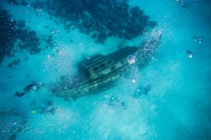 Una scomoda verità mediterranea: alte maree e futuri che affondano