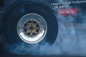 L’usura di pneumatici e freni che inquina le città