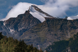 Montagne senza neve: le Alpi e i suoi abitanti si stanno preparando agli inverni del futuro?