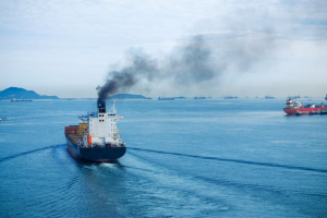 Inquinamento marino, il Mediterraneo diventa zona SECA: limiti allo zolfo nei carburanti