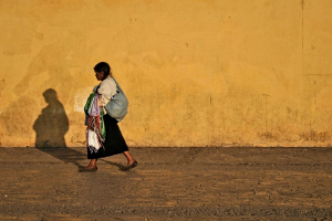 La crisi climatica aggrava le disuguaglianze, colpendo soprattutto donne e ragazze