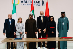 Energia rinnovabile: accordo da 1 miliardo tra Italia, Albania, Emirati Arabi