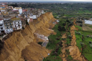 Niscemi, una frana con molte cause: dalla mancata prevenzione all’impianto fognario