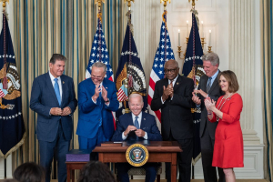 Inflation Reduction Act, cos’è e cosa prevede la più importante legge USA sul clima