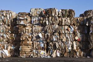 Aumenta l’export europeo di materiali riciclabili: la carta è il più esportato