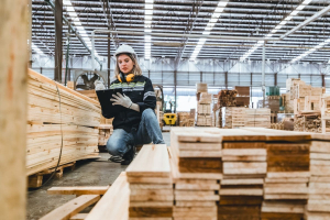 Rinviare e migliorare, la filiera del legno a confronto sull’EUDR