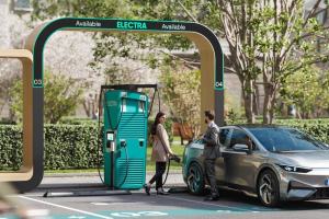 Ricaricare i veicoli elettrici in venti minuti: la sfida di Electra