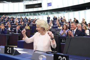 “Meloni, la grande sconfitta di questo voto”: le reazioni alla nomina von der Leyen