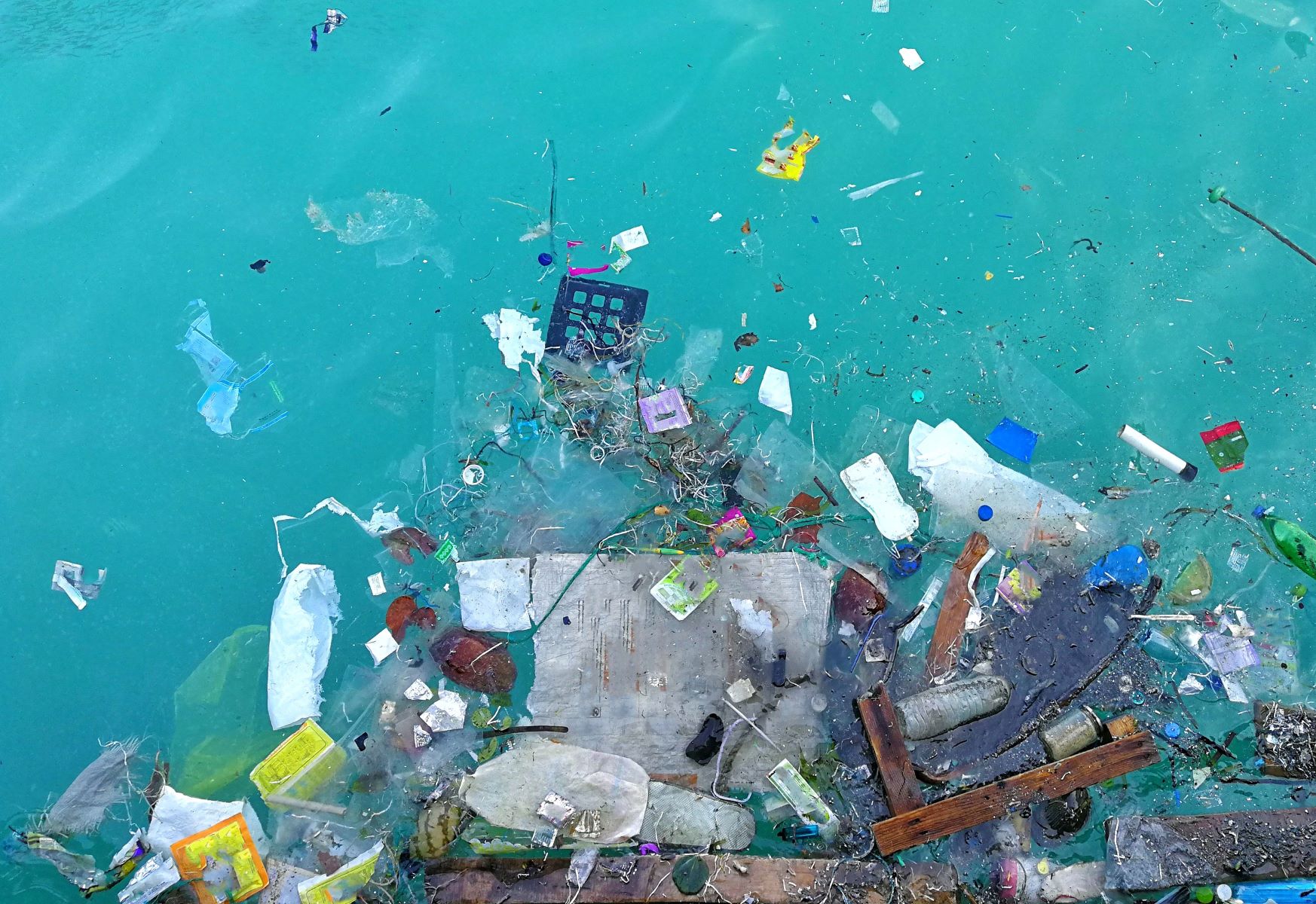 Trattato globale sulla plastica: un accordo di Parigi o una convenzione specifica? 
