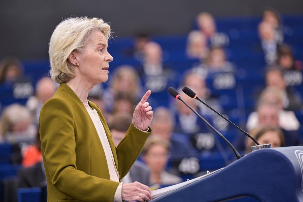 Stato dell’Unione, von der Leyen usa torni forti ma non convince il Parlamento