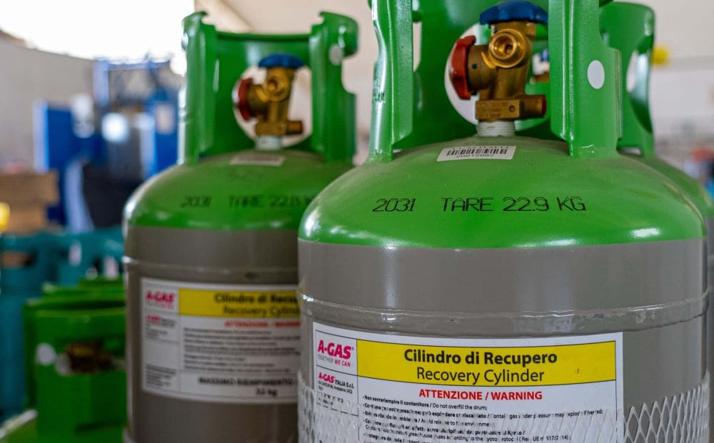 Veicoli fuori uso, accordo tra A-Gas e ADA sui gas refrigeranti